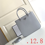 スーパーコピーブラダバッグ